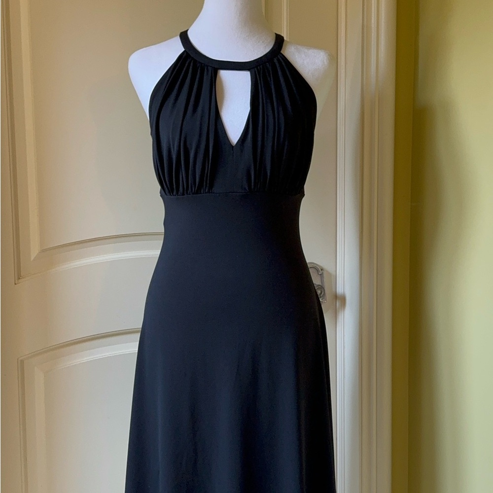 White House Black Market Front Keyhole Halter Sleeveless Mini Dress Size 2